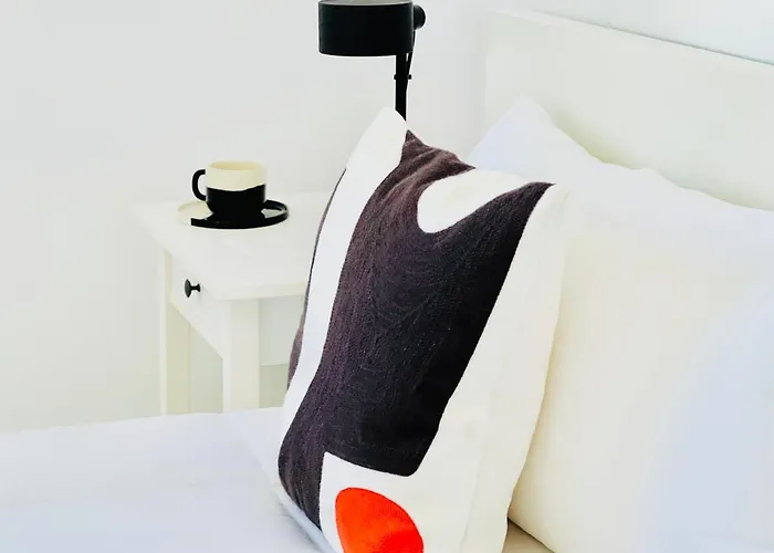 Canaryislandshost L Marea *