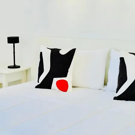 Canaryislandshost L Marea * بويرتو ذيل كارمين