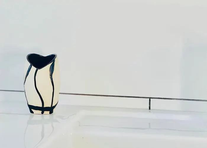 Canaryislandshost L Marea بويرتو ذيل كارمين